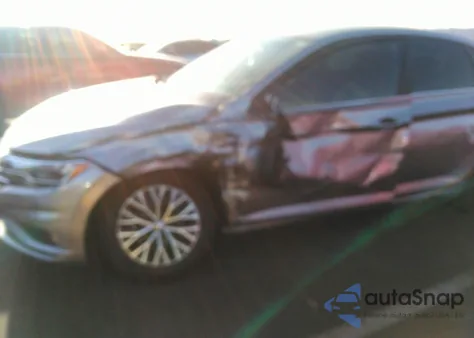 2021 Volkswagen Jetta 1.4T R-Line/1.4T S/1.4T Se z USA, uszkodzony, nr VIN 3VWC57BU5MM055602